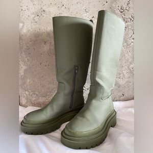 Cool Planet by Steve Madden Women’s Lug Sole Rain Boot in Olive Green